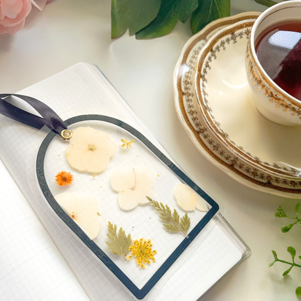 Arched small page marker Arched Small Page Marker